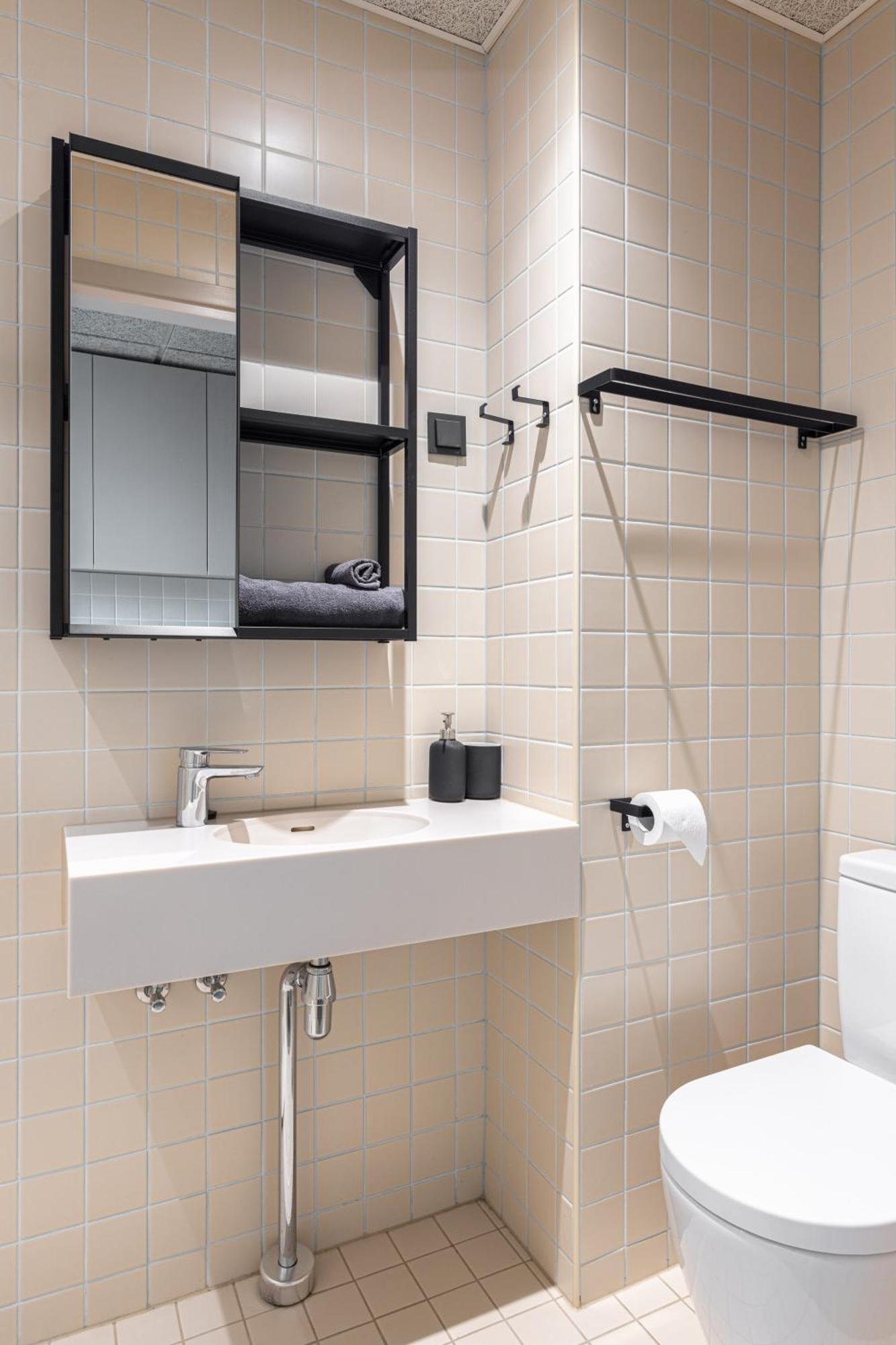 Hugo Apartment Hotel Тарту Екстериор снимка