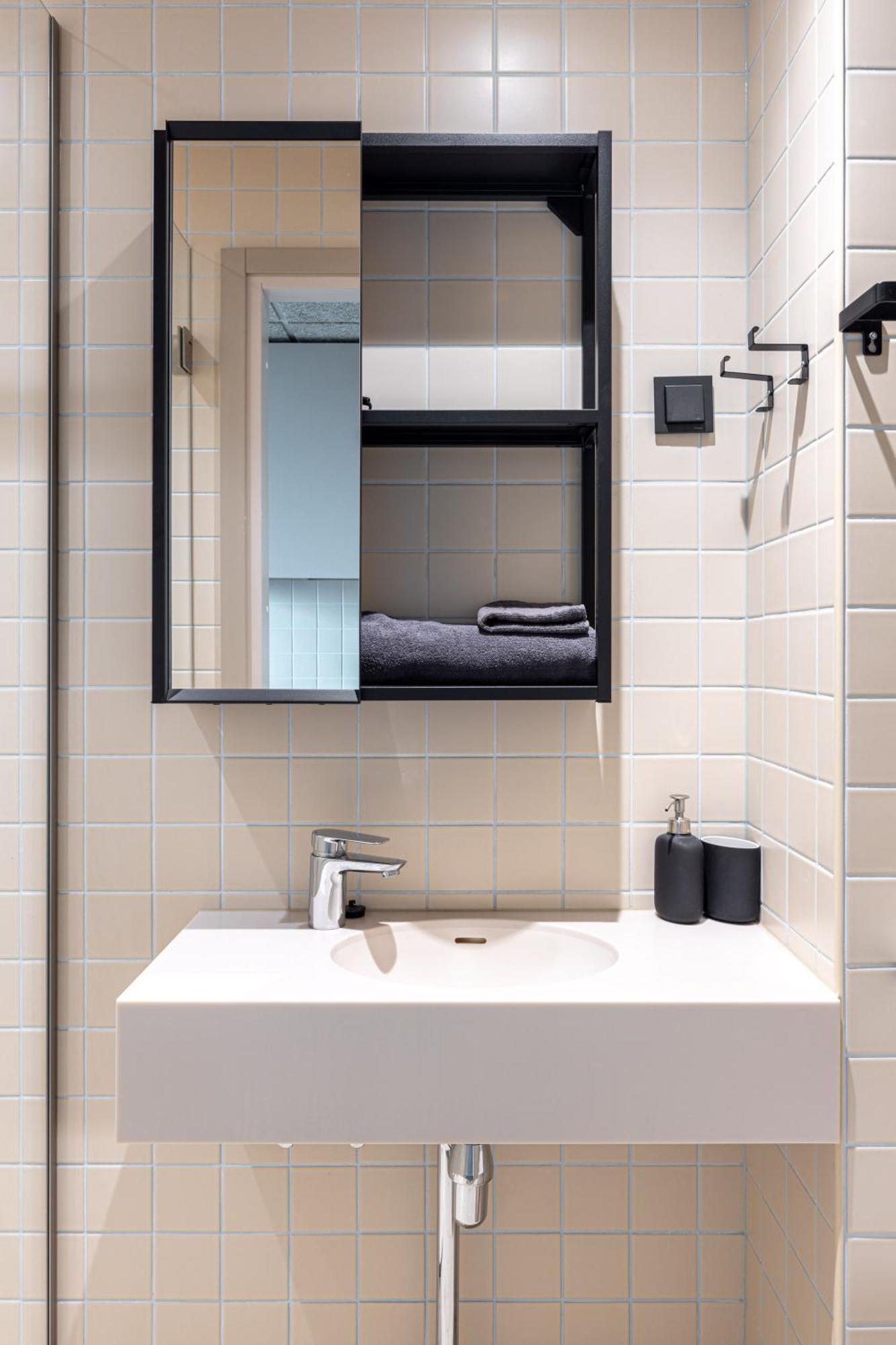 Hugo Apartment Hotel Тарту Екстериор снимка