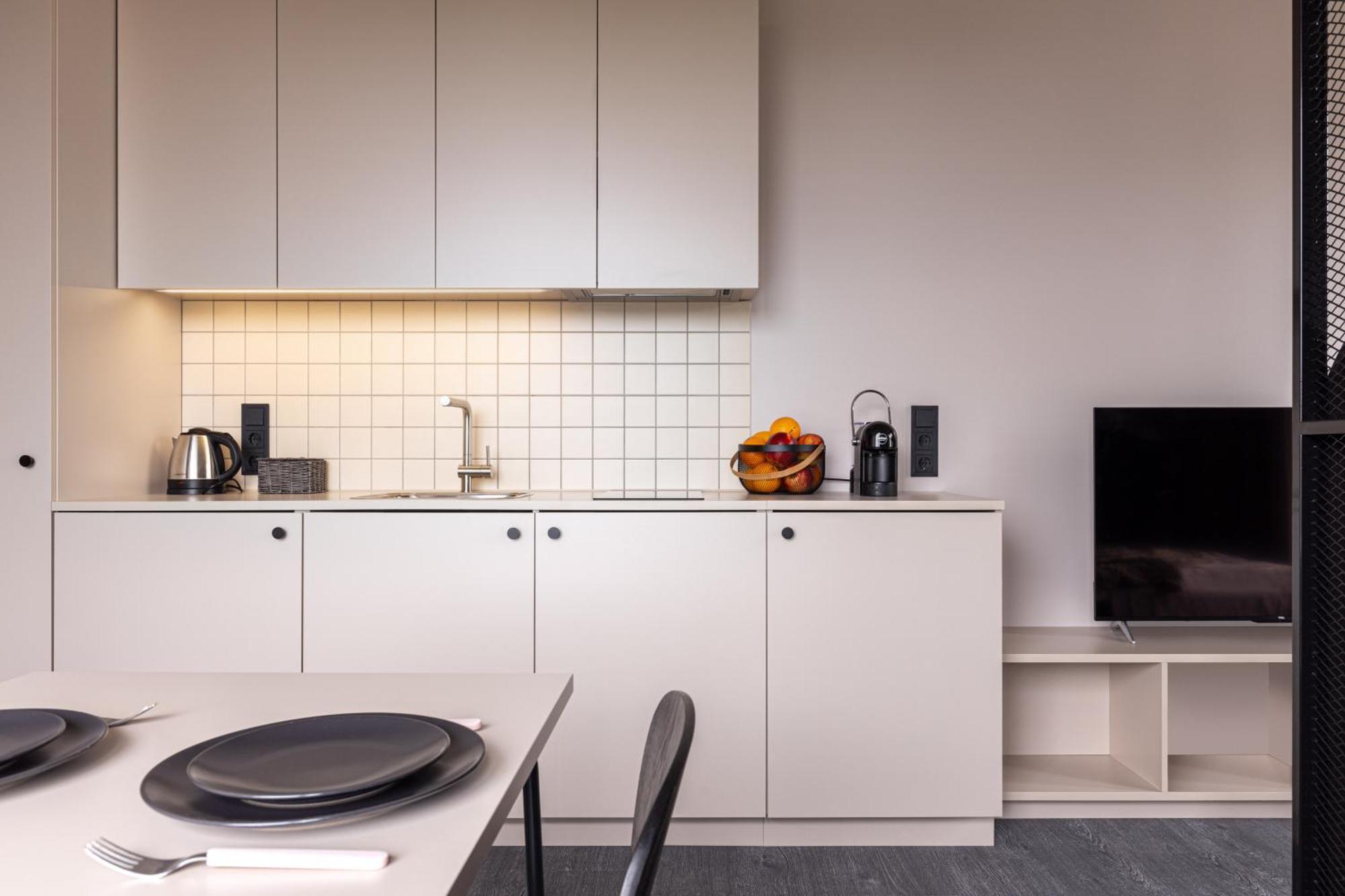 Hugo Apartment Hotel Тарту Екстериор снимка