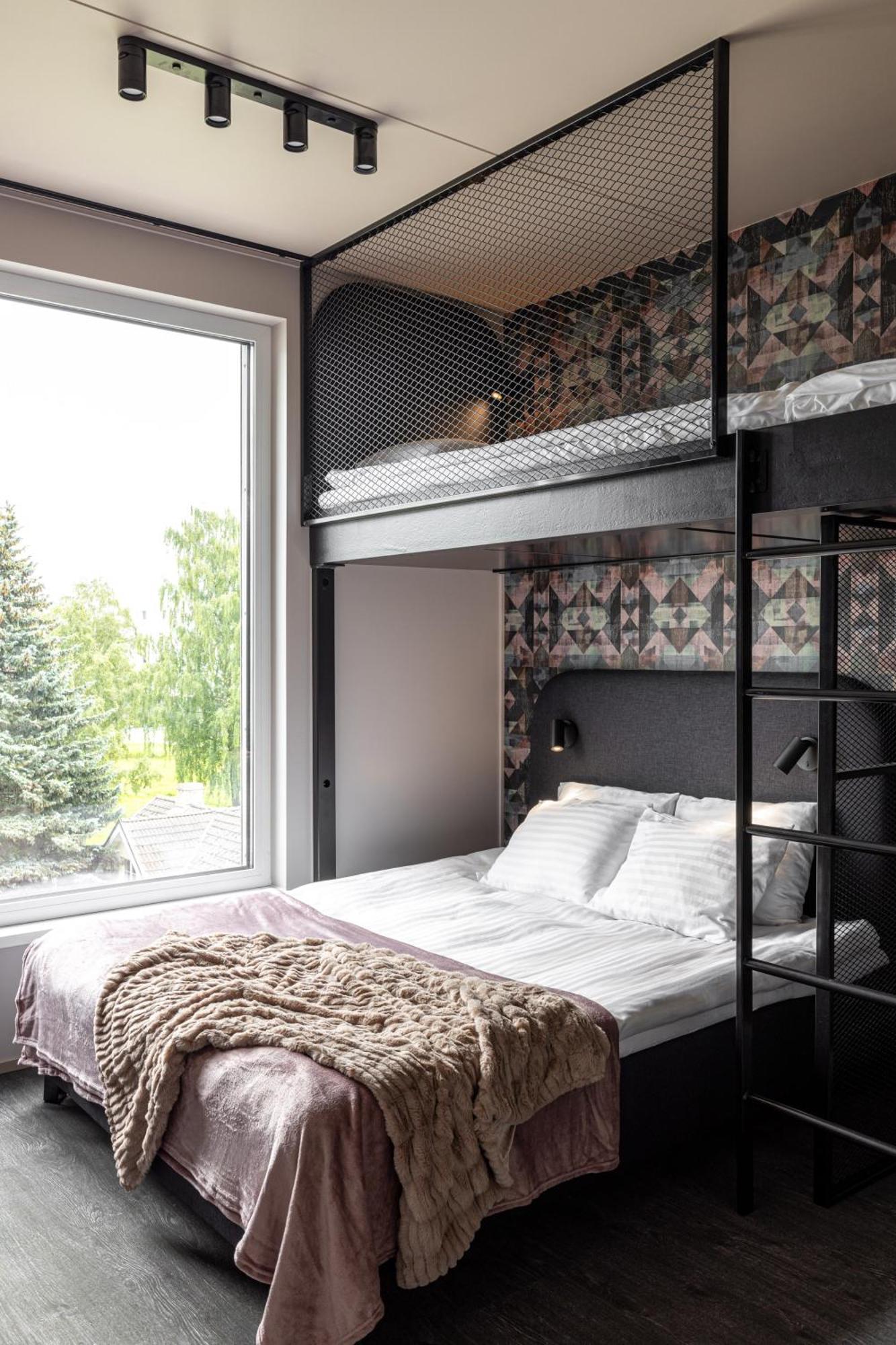 Hugo Apartment Hotel Тарту Екстериор снимка